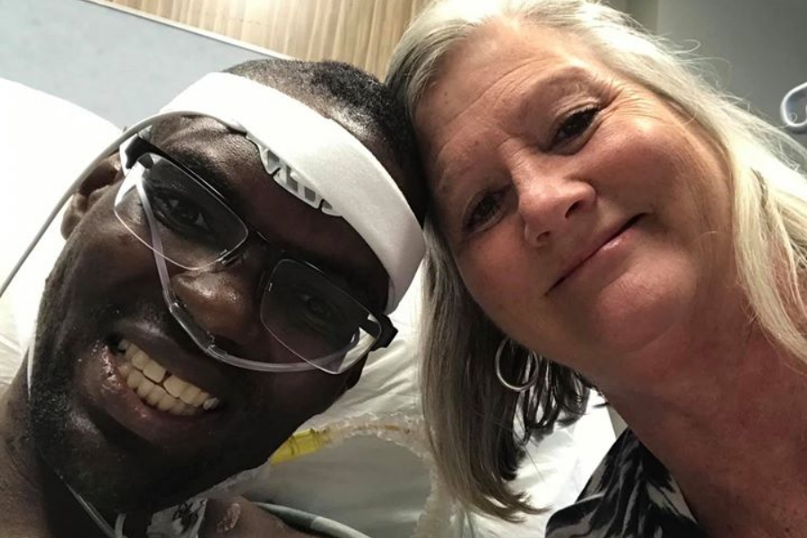 Obrázek: jonathan-lori-small