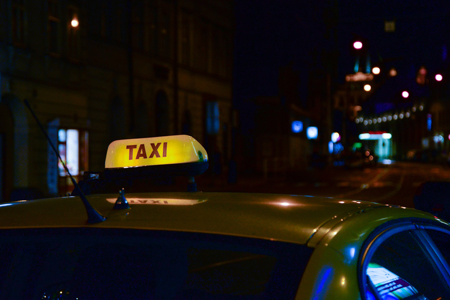 Obrázek: bolt-lgbt-small