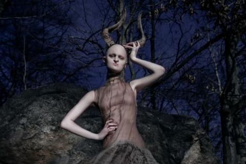 Obrázek: melanie-gaydos-small