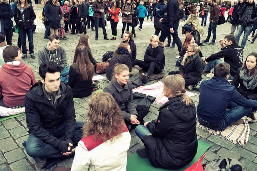 Obrázek: ocni-kontakt-small