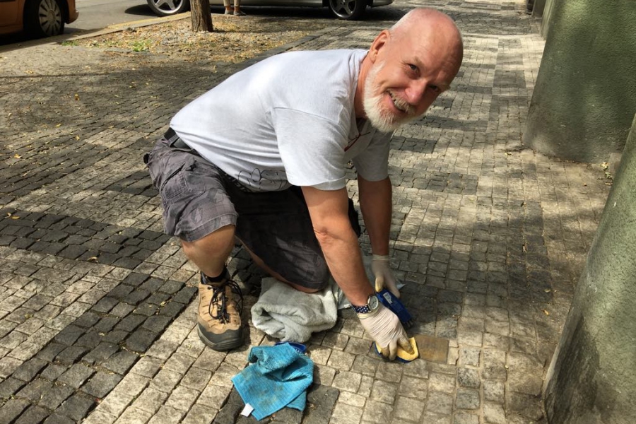 Obrázek: trevor-sage-small