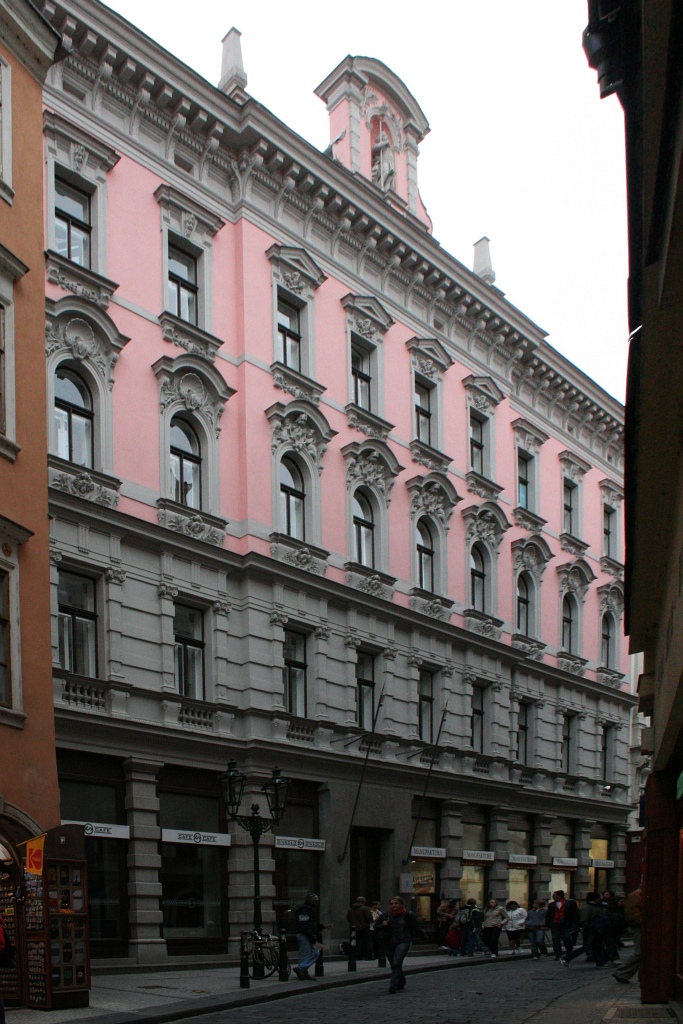 Obrázek: 57b18780e28a0-damu-budova