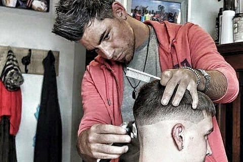 Obrázek: lion-barbers-small