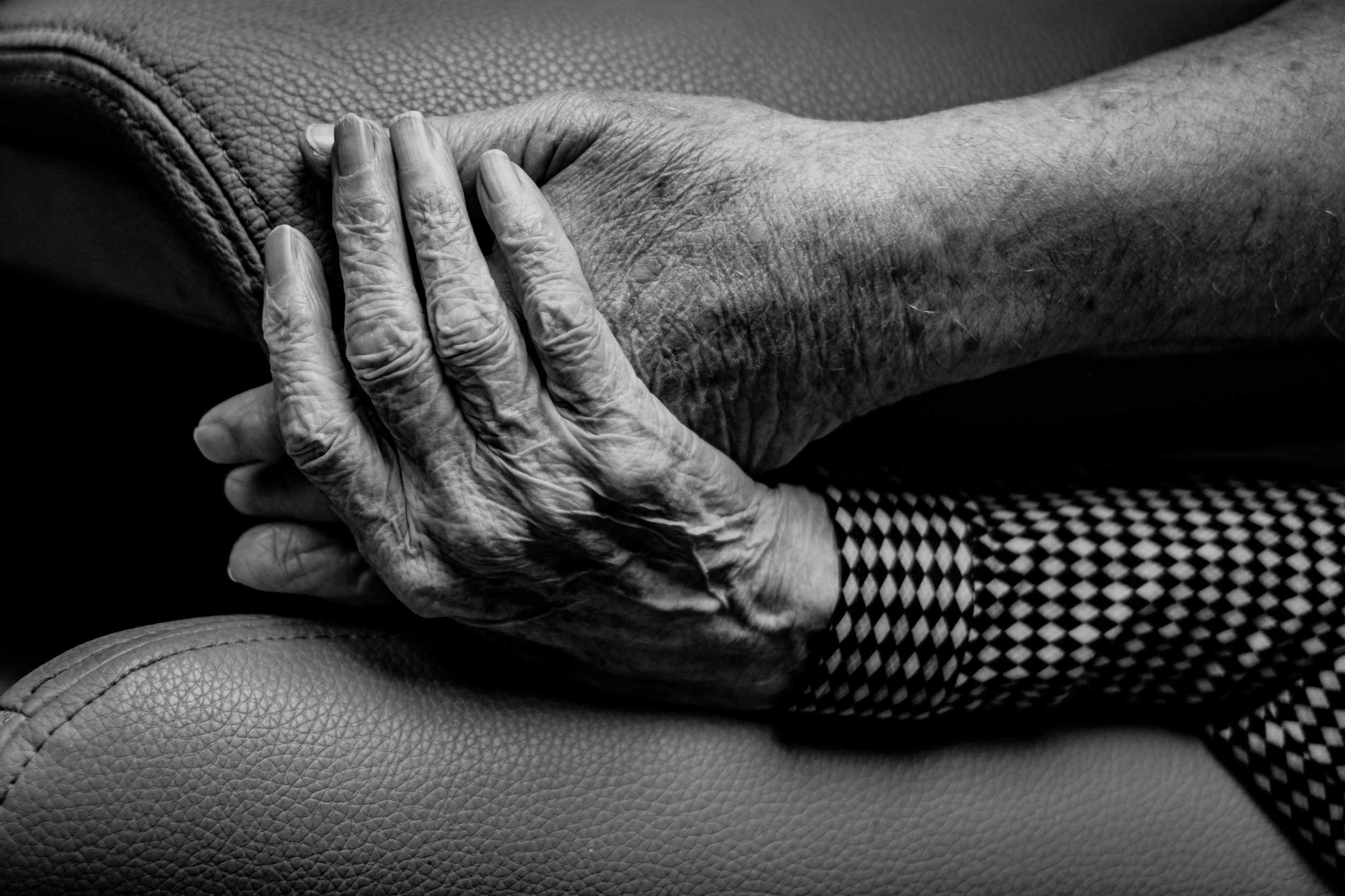 Obrázek: seniori-energie-main