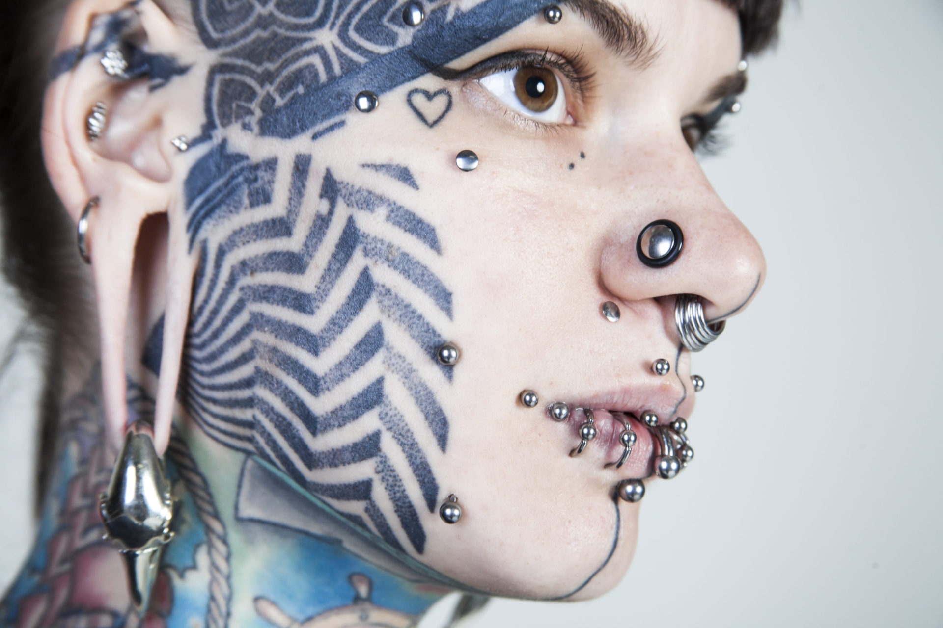 Obrázek: hell-foto-01-piercing
