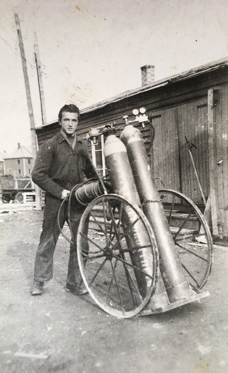 Obrázek: fotografiezknihyposlaninasever-reprozknihyposlaninasever-3