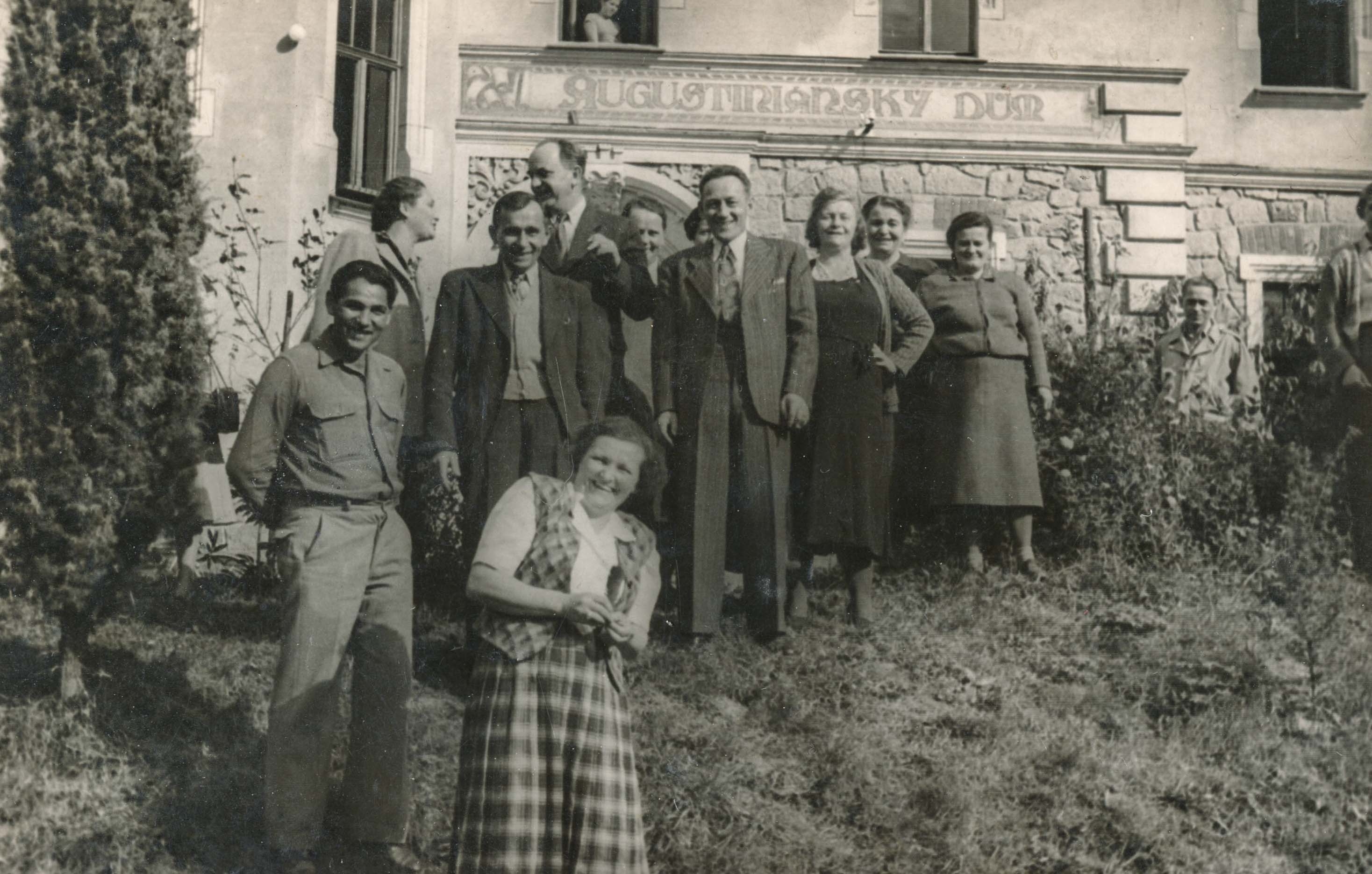 Obrázek: imrichhorvath-prvnizleva-strycruzenydordove-archivruzenydordove